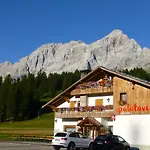 Rifugio Palafavera 3*