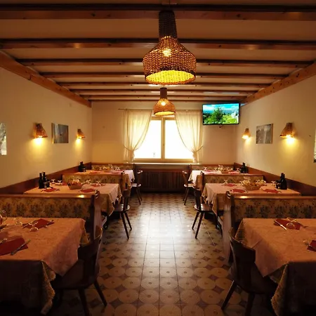 Rifugio Palafavera 3* Валь-ди-Цольдо